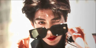 裴相胜男模#演员张凌赫