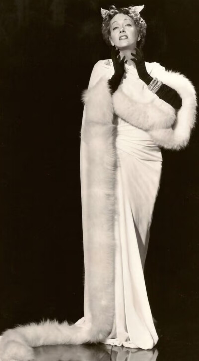 Gloria Swanson