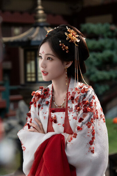 李一桐