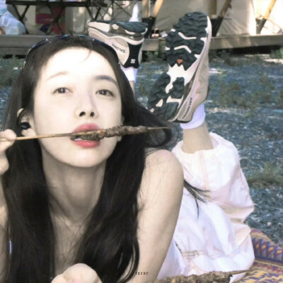 宋茜