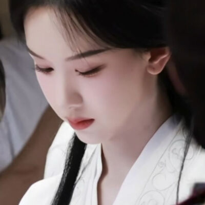 师姐可来相助
