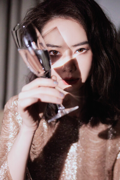 戚薇