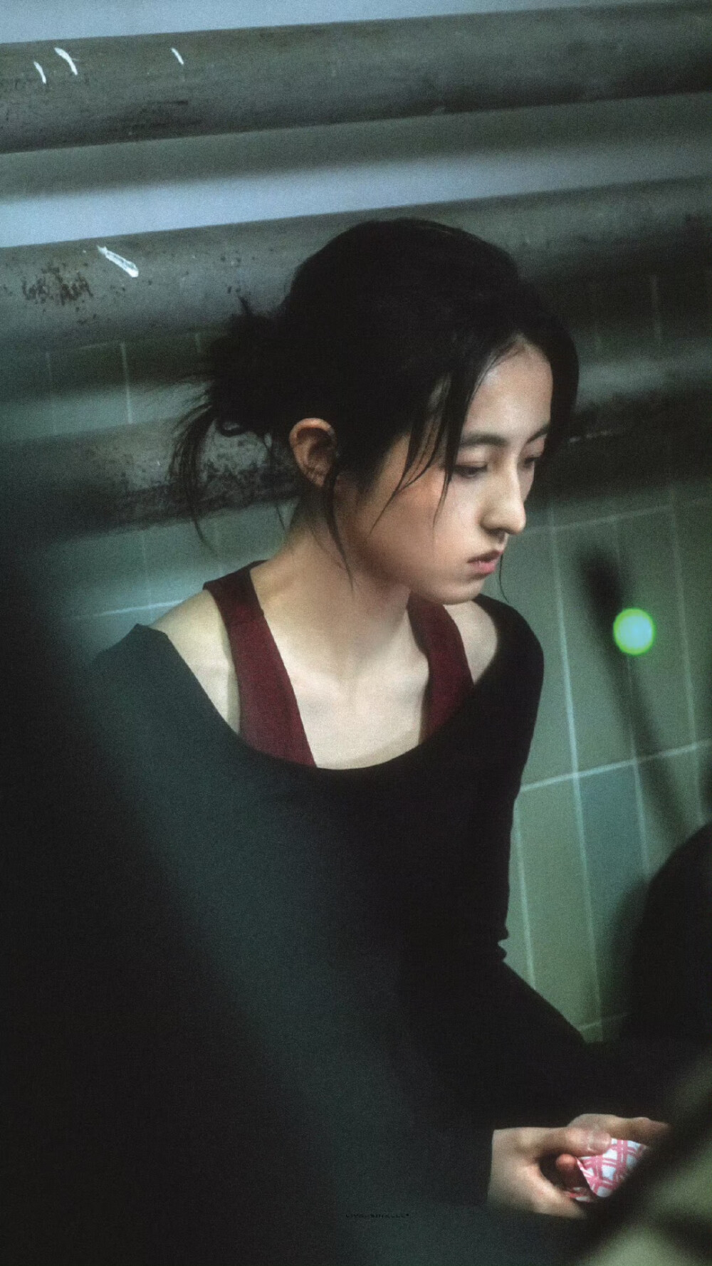 - 张子枫 。
#电影花漾少女杀人事件# ​​​