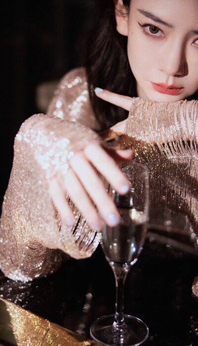 戚薇