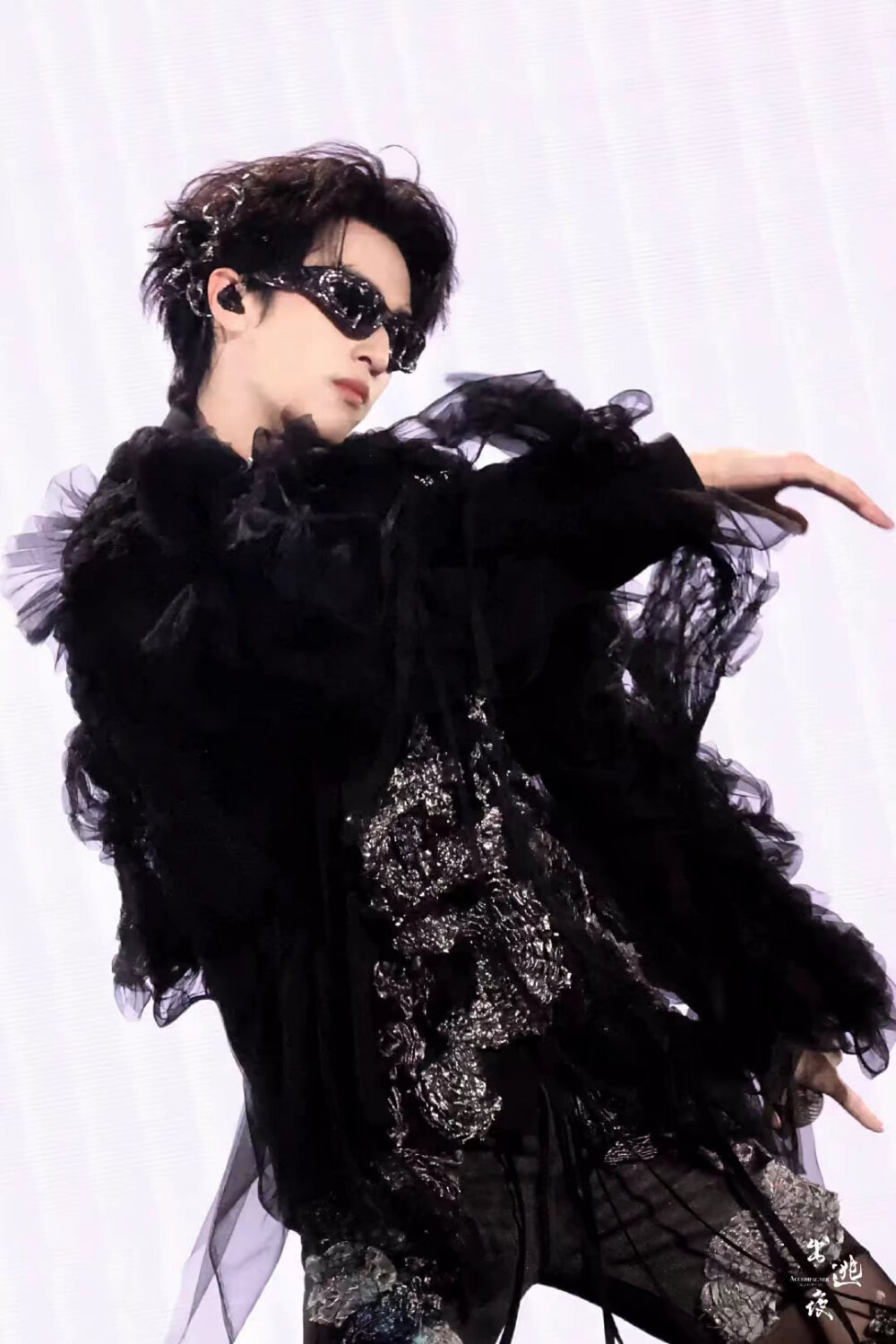 坦白从宽，抗拒从“严”