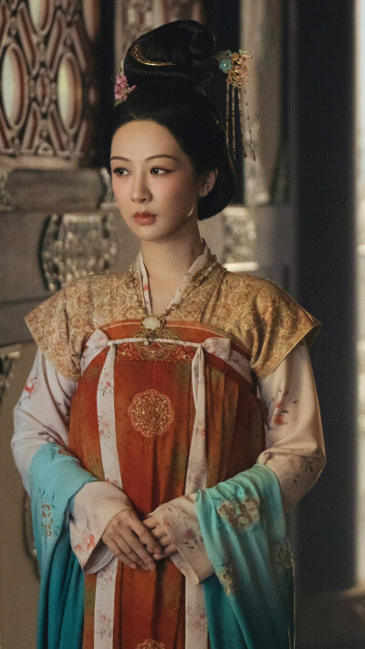 锦绣芳华 何惟芳 杨紫