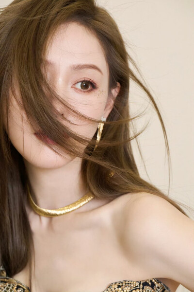 张天爱