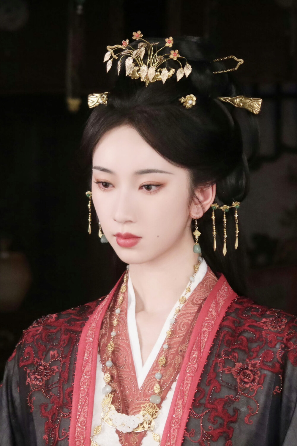 桃花映江山 孟蓁蓁