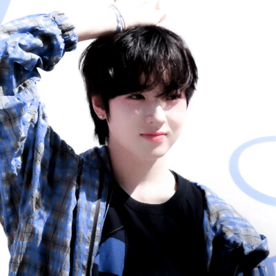 和小崽一起成为面包超人吧ovo