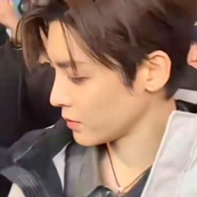侯明昊