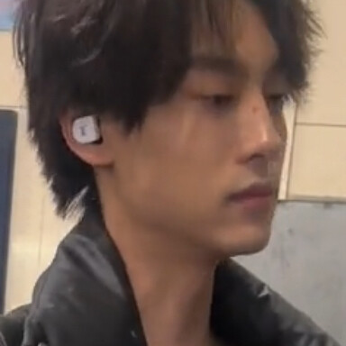 田栩宁