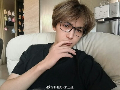 朱正廷