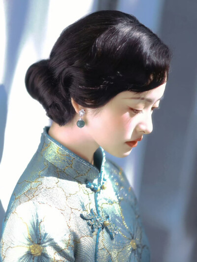 沈月