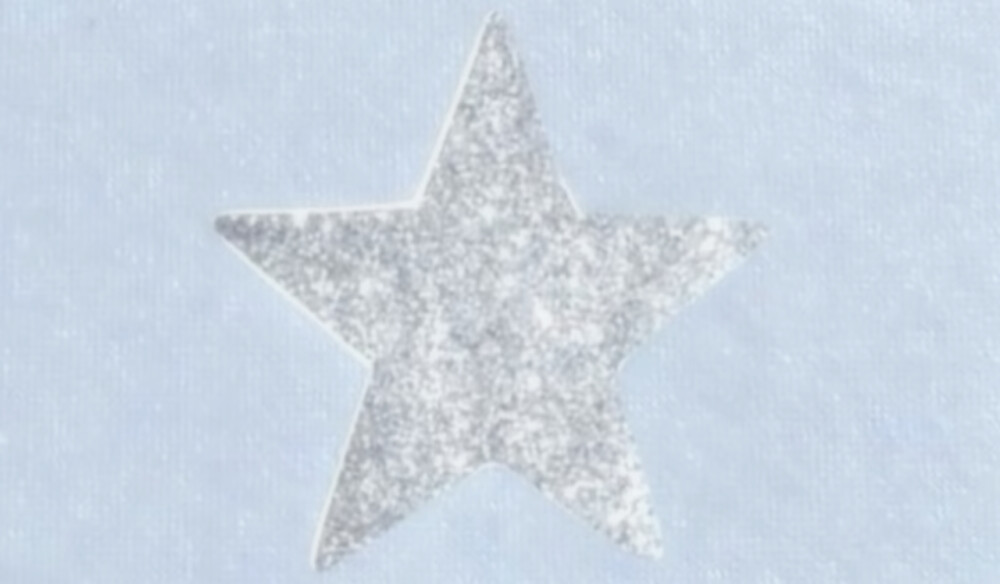 파란 하늘이 카리나가 제일 좋아하는 색이에요