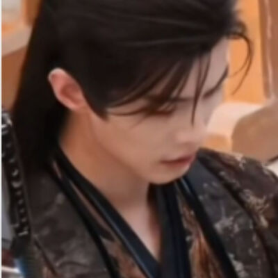 惯看秋月春风