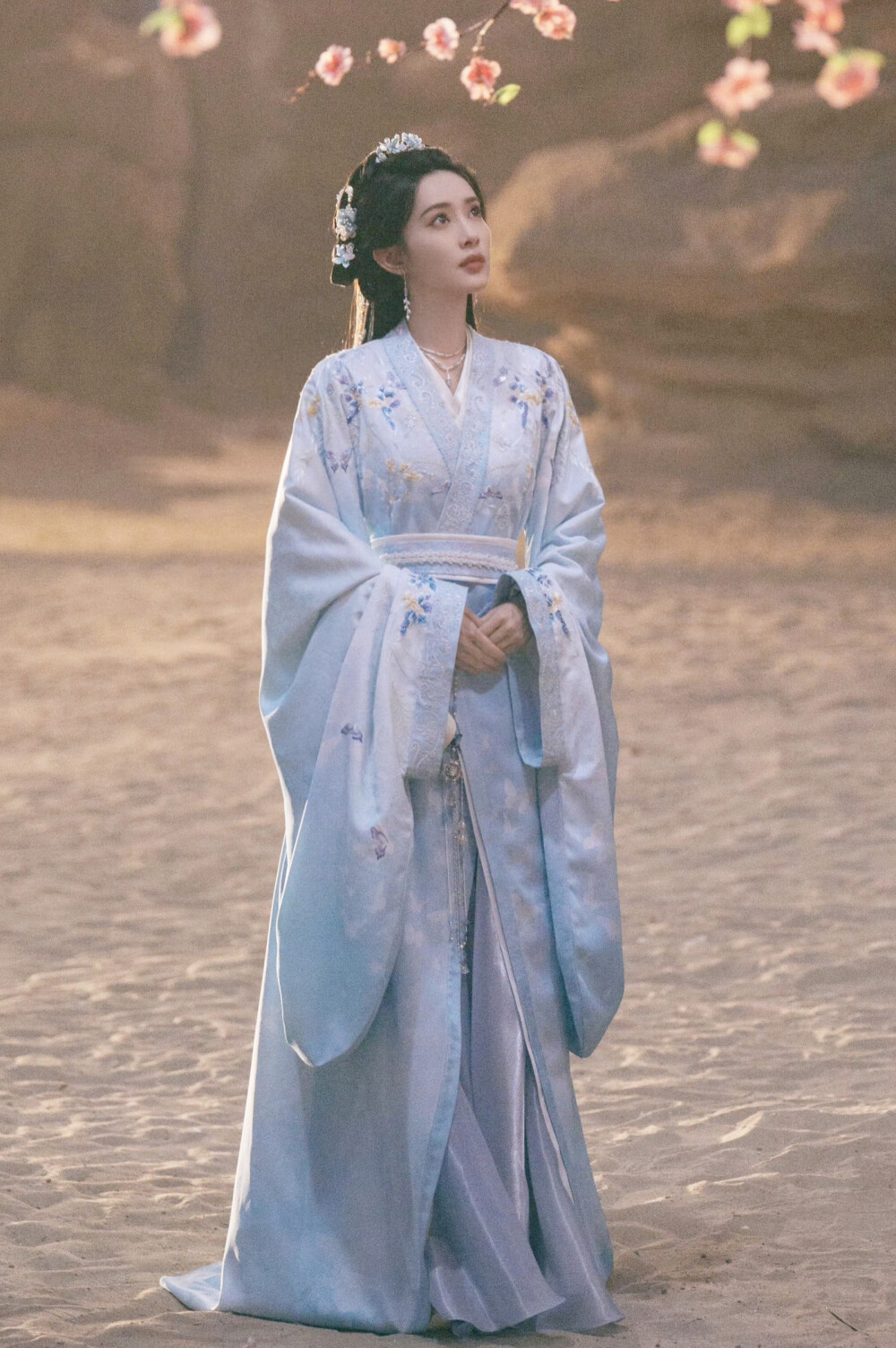 桃花映江山 姜桃花
