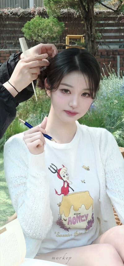 张元英壁纸