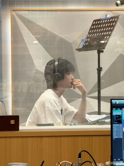 赵弈钦