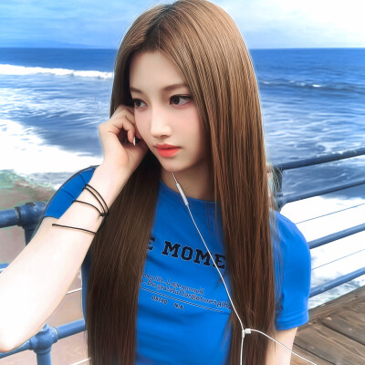 李诗洁你个小猫！