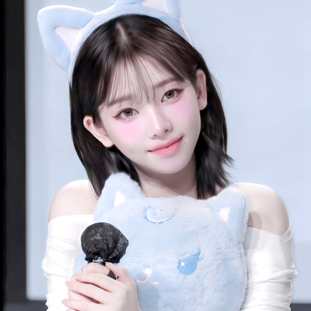 打这个假哭咪咪