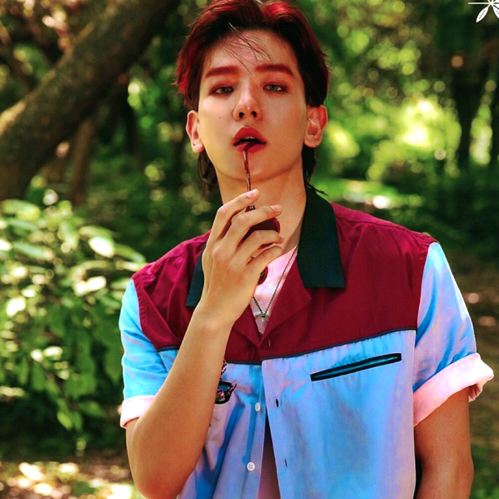 ： 听说 蝴蝶流的眼泪是白色的
