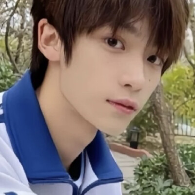 梓渝