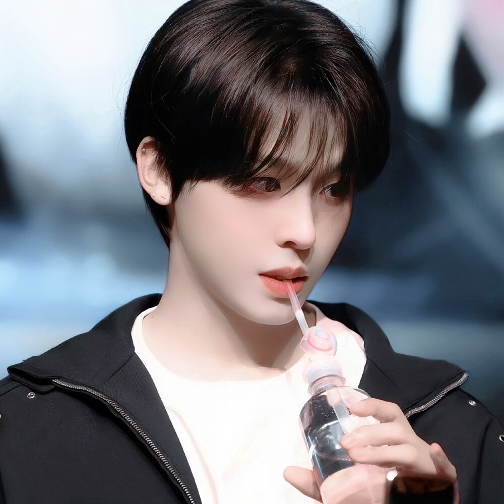 禁锢的尽头才是春天 祝你破茧