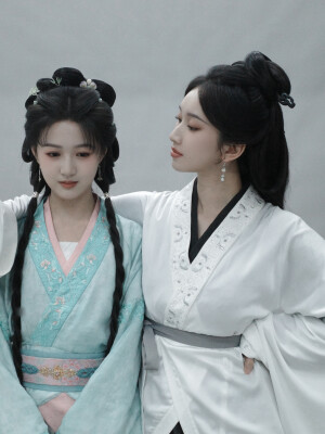 桃花映江山 孟蓁蓁 刘令姿