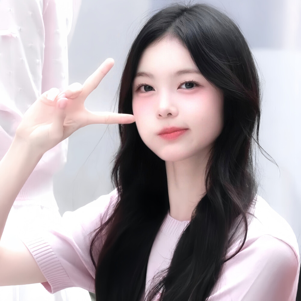 萌物中的萌物 萌物中的统治者 萌物之主 萌物的终结者 萌王 萌师 萌神 压倒性萌物 萌物史上永垂不朽的巅峰