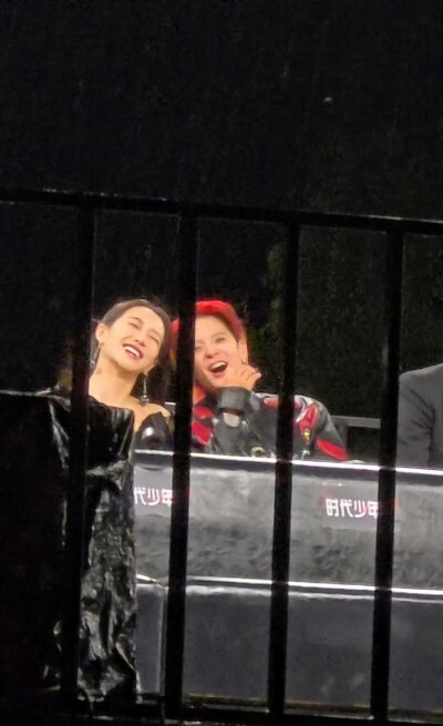 郑秀晶 宋茜 刘逸云amber