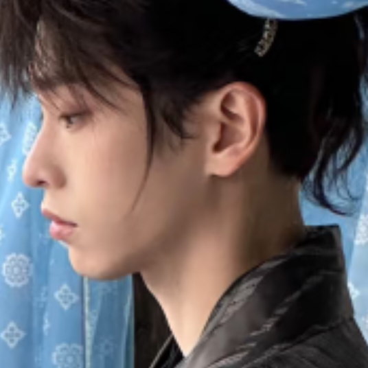 故事鲜艳而缘分却太浅