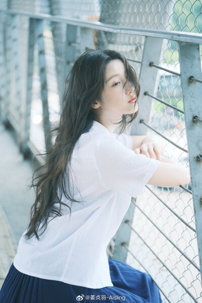 姜贞羽