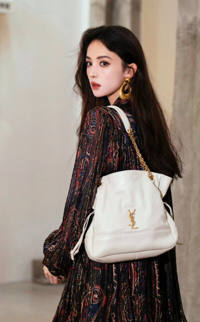 娜扎