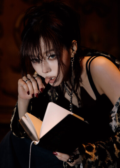 Closed love“格式化”—Moaning sound