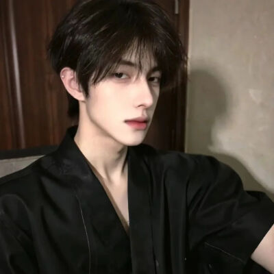 男生头像
喜欢点赞关注收藏