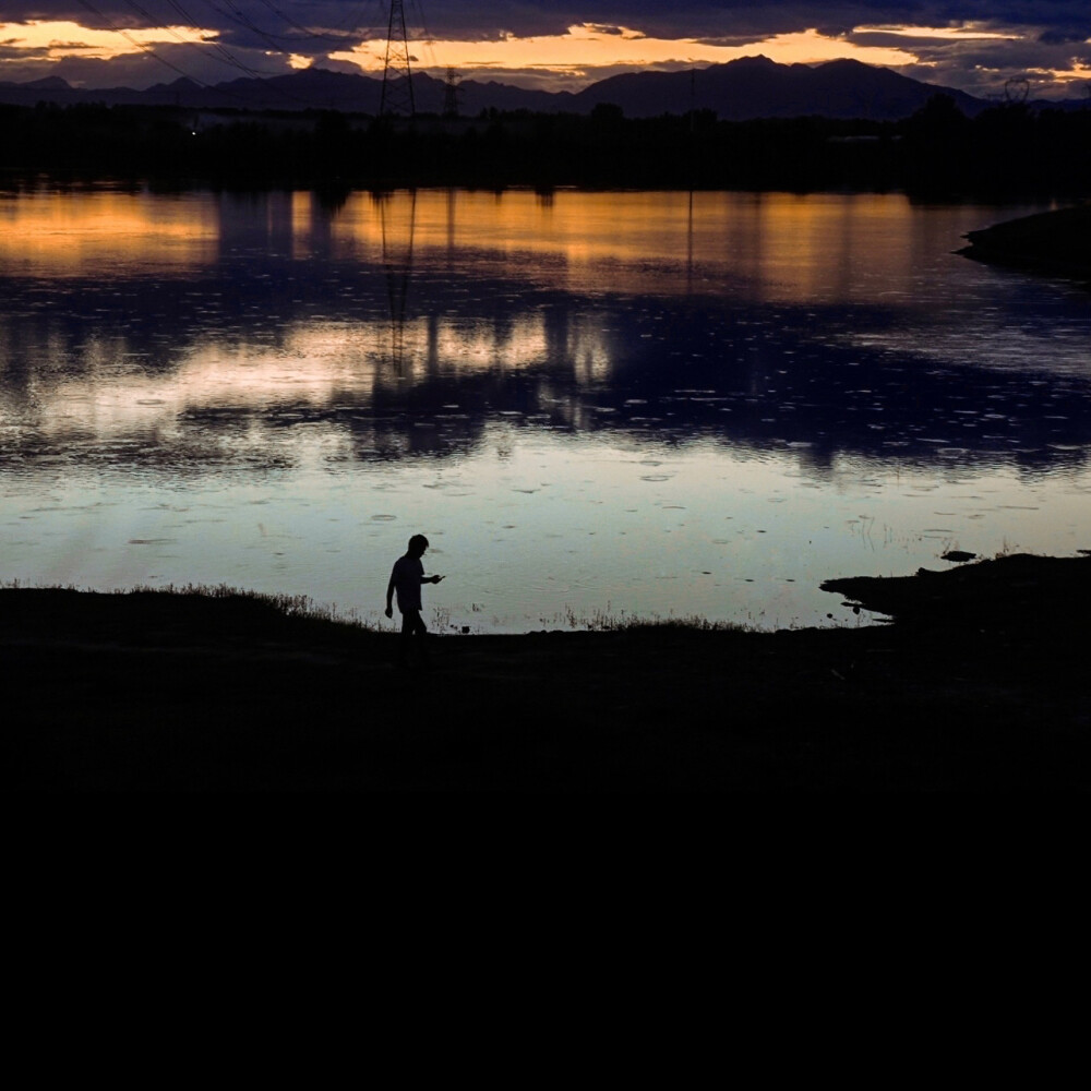： 不用刻意想起 相遇是場奇跡
