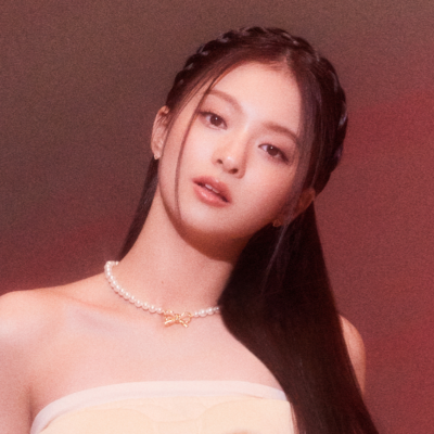 李娜炅