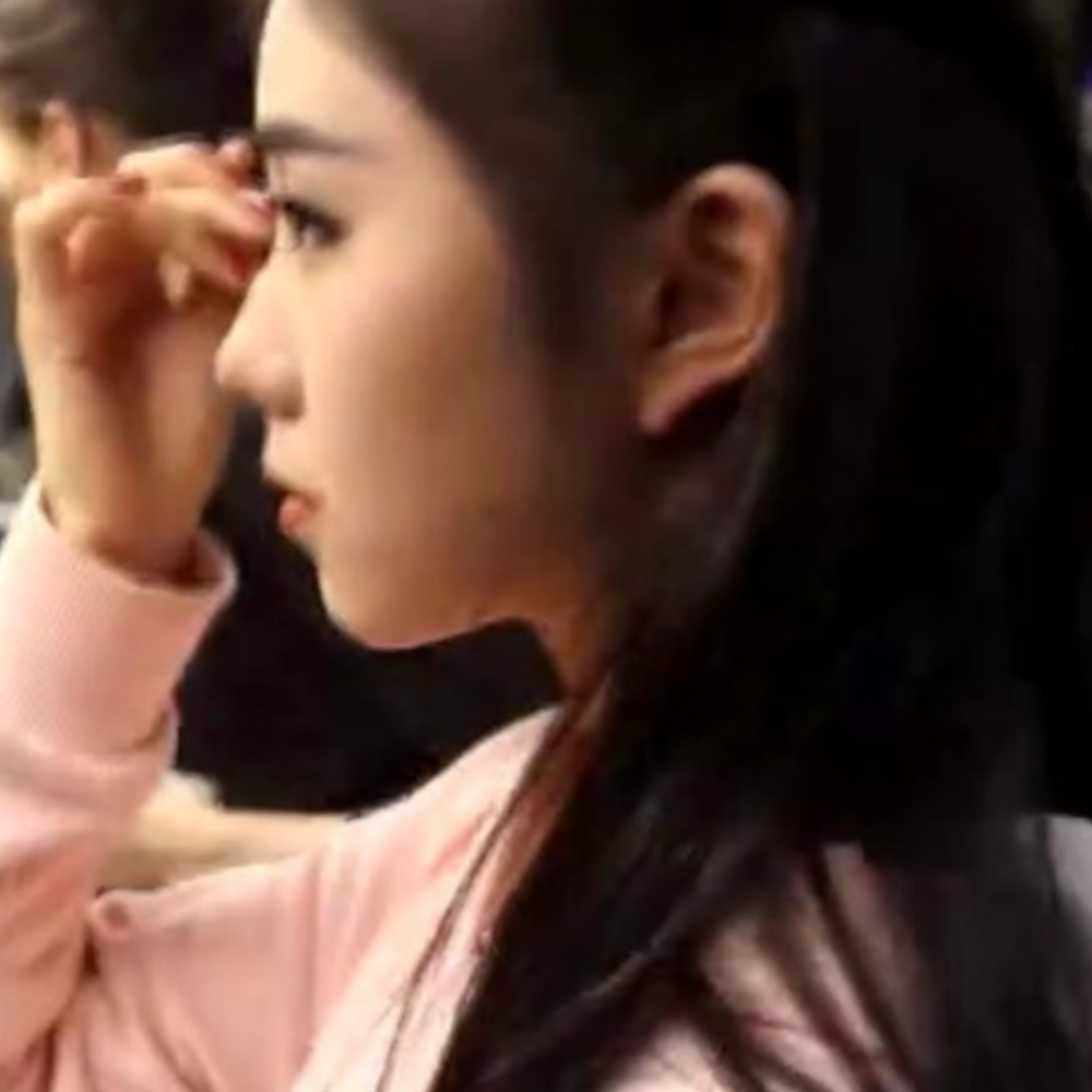 姐姐我也不会化妆