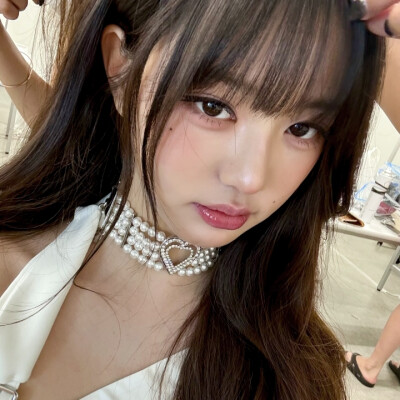 张元英