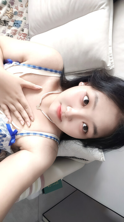 今天不更新，今天做寿星˶╹ꇴ╹˶