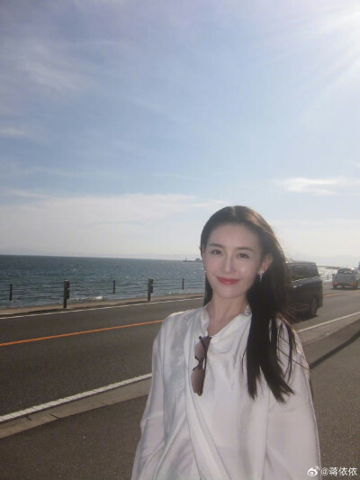 蒋依依