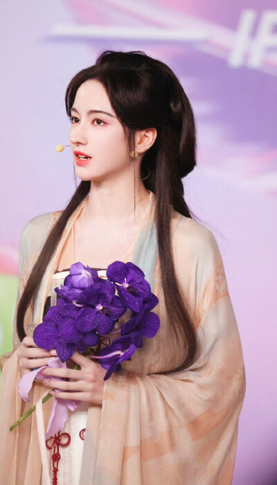 李婉妲