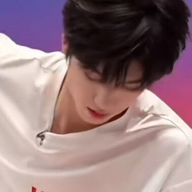 运动风男孩