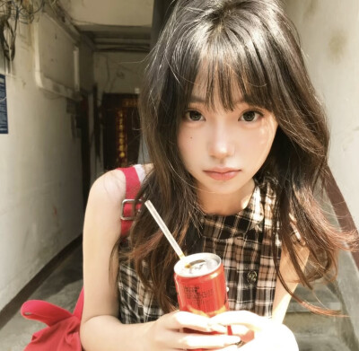 夏日 女头