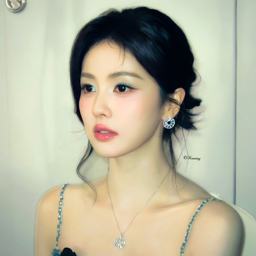 我们上升 低低飞过夏天