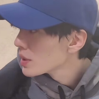 李靳屿