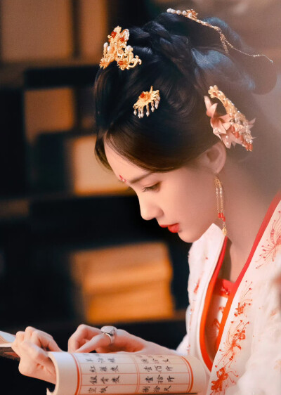 李一桐