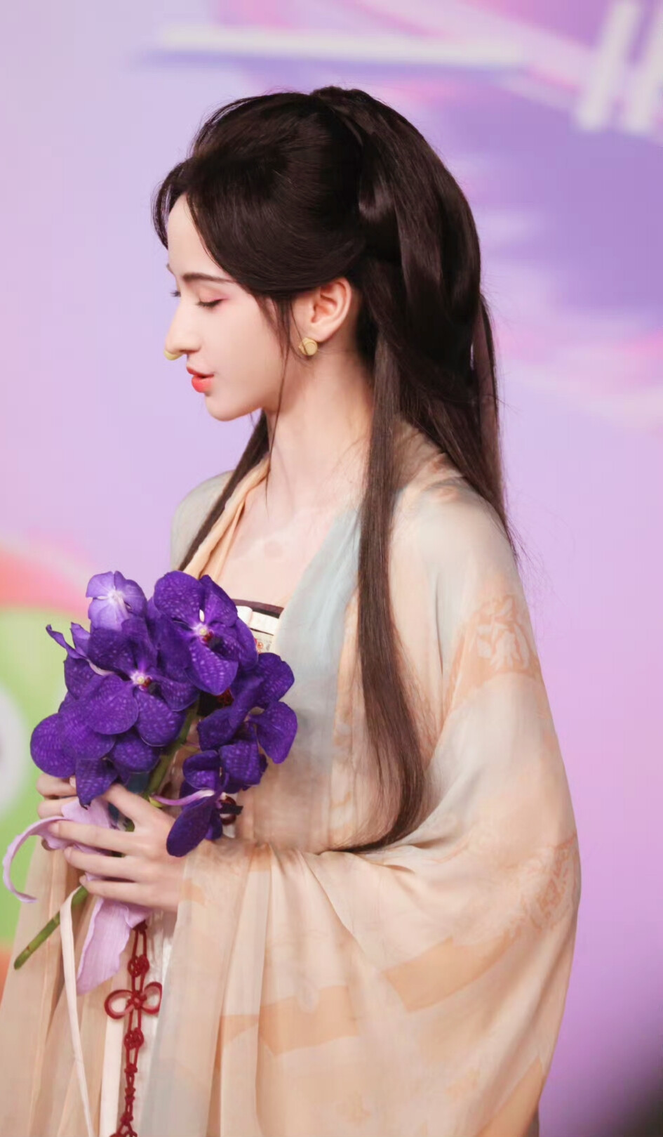 李婉妲