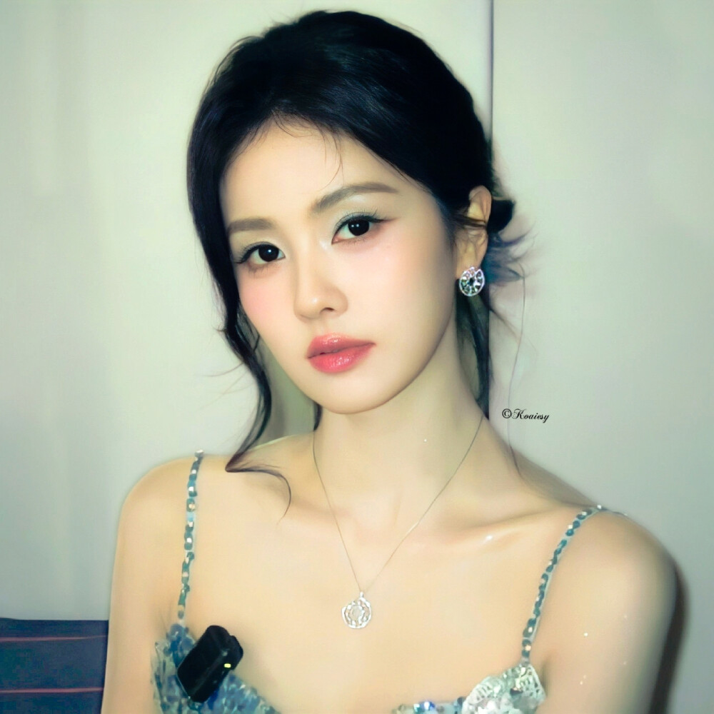 我们上升 低低飞过夏天