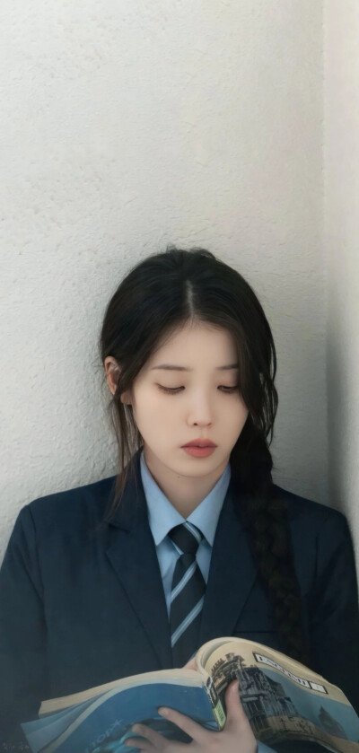 IU